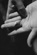 poisson dans la main